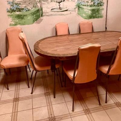 Vintage MCM Oval Dining Table with 8 Chairs and 2 leaves