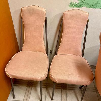 Vintage MCM Oval Dining Table with 8 Chairs and 2 leaves