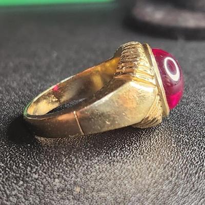 Vintage Mens 14k Ruby Cabochon Ring Size 10