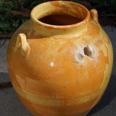 PAIR OF COLLECTIBLE POTS. STAMPED BEN OWENS / ONE STAMPED JUG TOWN AS IS OF NORTH CAROLINA