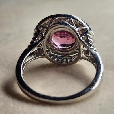 18k White Gold 3.5 Carat Mahenge Hot Pink Spinel Ring