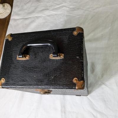 Vintage Revere EIGHT Model 85 Movie Film Projector W/ Case, Cord & Reel