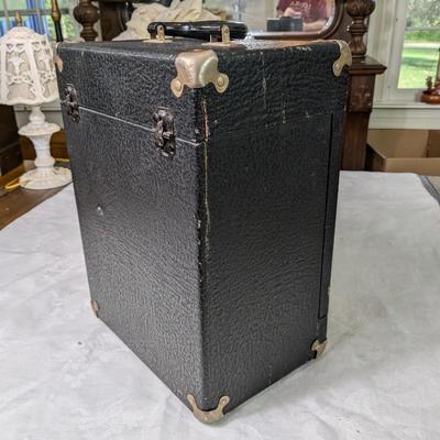 Vintage Revere EIGHT Model 85 Movie Film Projector W/ Case, Cord & Reel