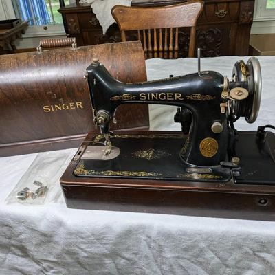 Vintage Antique Portable Singer Sewing Machine Bent Wood Cover w/ Knee Lever