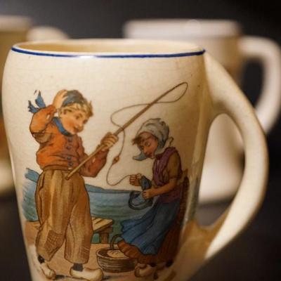 EARLY 1900'S DUTCH CHILDREN MUGS EARLY ROSEVILLE