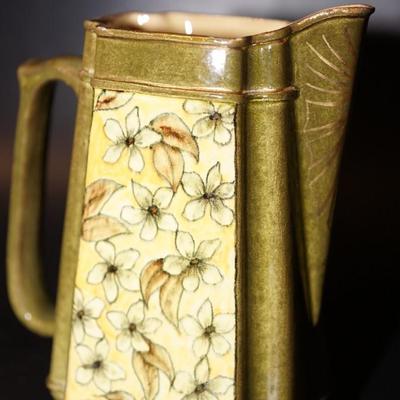 STUNNING PAULINE POTTERY PITCHER 6 1/2" W/ GOLD ACCENTS , DOGWOOD FLOWERS / CROWN MARK