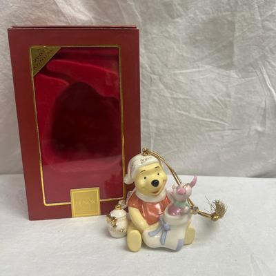 Lenox Disney Winnie The Pooh & Piglet Stocking Surprise 2007 Annual Ornament
