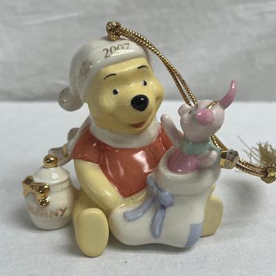 Lenox Disney Winnie The Pooh & Piglet Stocking Surprise 2007 Annual Ornament