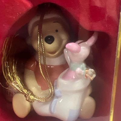 Lenox Disney Winnie The Pooh & Piglet Stocking Surprise 2007 Annual Ornament