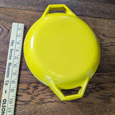 VINTAGE CANARI YELLOW ENAMEL CAST IRON 2 QT COCOTTE WITH LID COPCO DENMARK D2