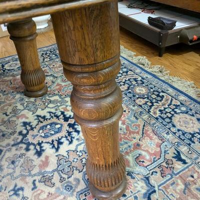 Antique Solid Oak Dining Table w/ 4 Leaves