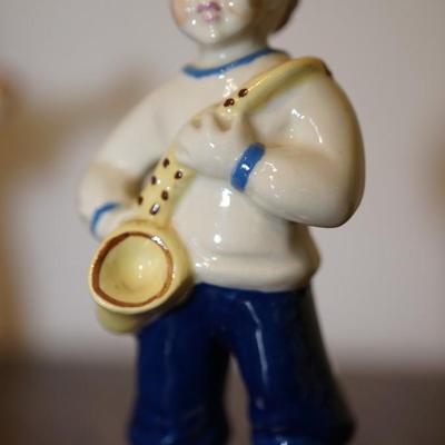 CERAMIC STUDIO SIX PIECE BAND TO INCLUDE FLUTE PLAYER.- GOOD FIND TO HAVE THE ENTIRE BAND