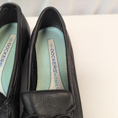 Women's Size 9 Wide/Medium Shoes
