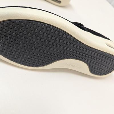 Size 8 Women's Youyun Shoes