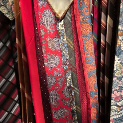 Huge Vintage Mens Ties Lot