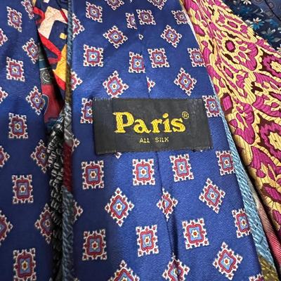 Huge Vintage Mens Ties Lot