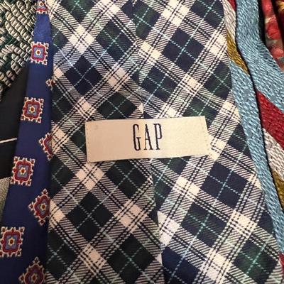 Huge Vintage Mens Ties Lot