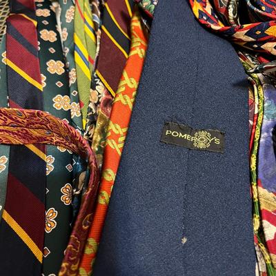 Huge Vintage Mens Ties Lot