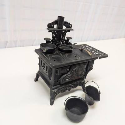 Crescent Made In USA Salesman Sample Stove