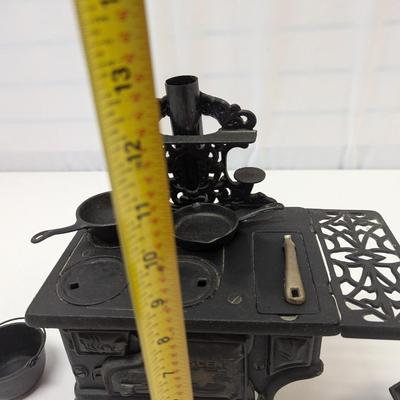 Crescent Made In USA Salesman Sample Stove