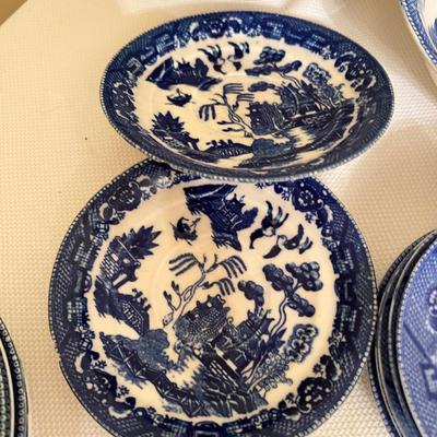Antique Vintage Blue Willow Japanese Porcelain Lot