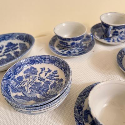 Antique Vintage Blue Willow Japanese Porcelain Lot
