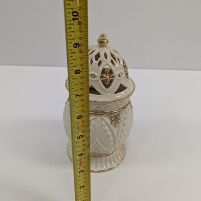 Lenox Illuminations Florentine & Pearl Domed Candle Jar