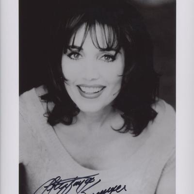 Stepfanie Kramer signed photo