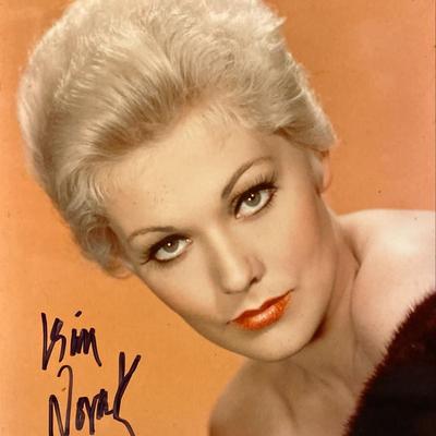 Kim Novak signed photo