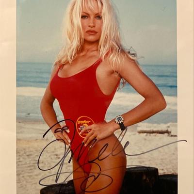 Baywatch Pamela Anderson signed photo