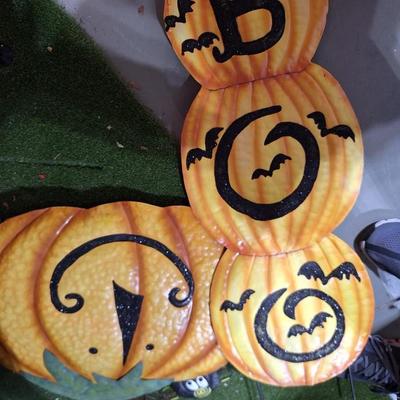 2 Halloween Metal yard signs