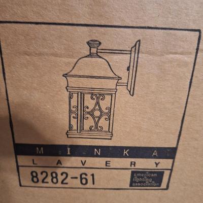 4 Outdoor lanterns hanging