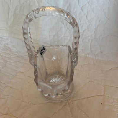 Etched floral ruffled edge basket