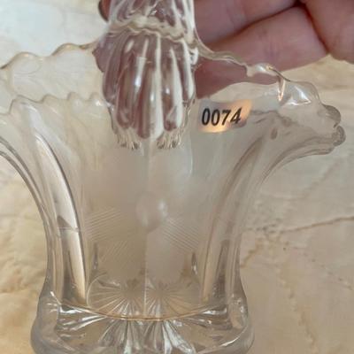 Etched floral ruffled edge basket
