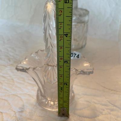 Etched floral ruffled edge basket