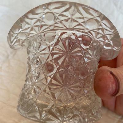 Fenton Daisy & button top hat
