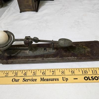 Vintage "Reliable" Egg Speed Accuracy Scale