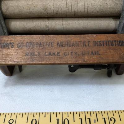 Antique Lovell Clothing Wringer