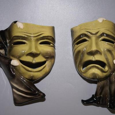 CERAMIC ARTS STUDIO WALL PLAQUES HAMLET & OPHELIA 8"