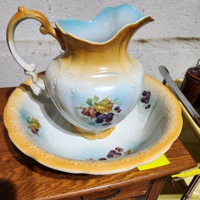 Antique J& G Meakin Ironstone Pitcher & Wash Basin Hanley England