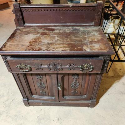 Antique Dry Sink Cabinet 31x17x28
