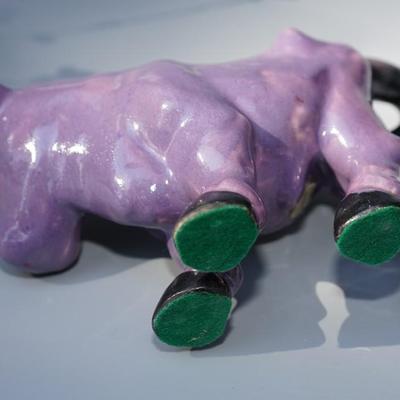 BRAYTON POTTERY OF LAGUNA CALIFORNIA 1950'S BULL, COW AND CALF PURPLE COWS