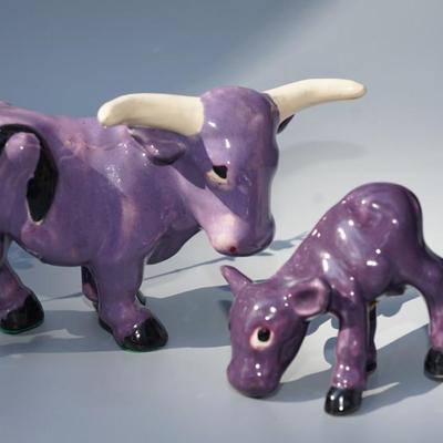 BRAYTON POTTERY OF LAGUNA CALIFORNIA 1950'S BULL, COW AND CALF PURPLE COWS
