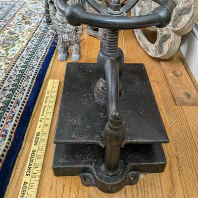 Antique Cast Iron Book Press