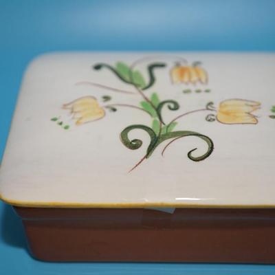 STANGL POTTERY TRINKET BOX W/ YELLOW TULIPS