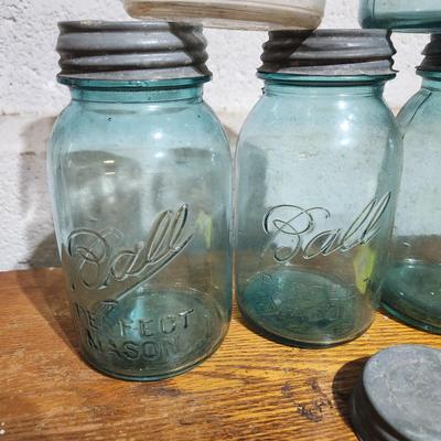 Lot of Ball Mason Jars w Zinc Tops 1,2,4,6