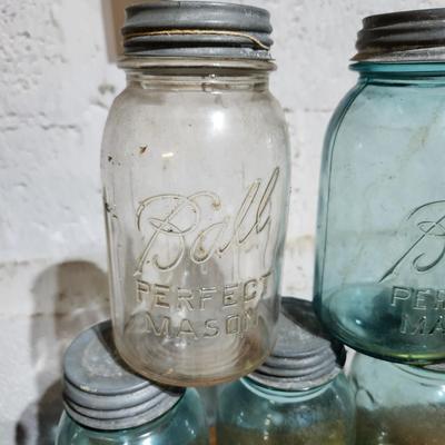 Lot of Ball Mason Jars w Zinc Tops 1,2,4,6