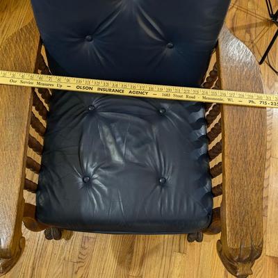 Antique Victorian Oak Figural Dog Head Gentleman's Parlor Arm Chair