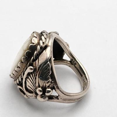 Rings & Pendants - Black & White Stones