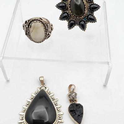 Rings & Pendants - Black & White Stones